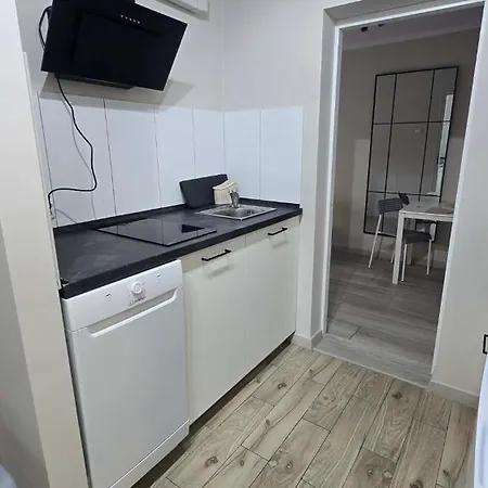 Via Volta 2025 Refresh 2 Bedroom Апартаменти